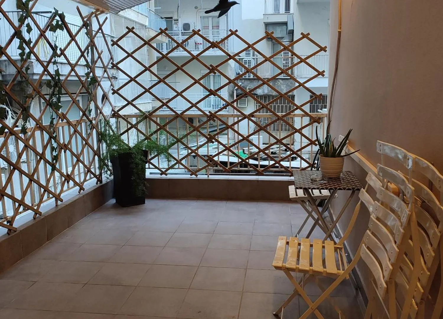테살로니키 The Muse, Colorful Cozy Flat On Mitropoleos Downtown 아파트 0*,  그리스