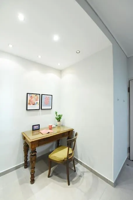 The Muse, Colorful Cozy Flat On Mitropoleos Downtown Διαμέρισμα Θεσσαλονίκη